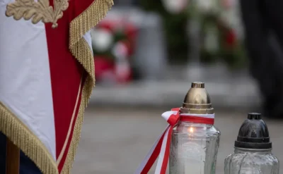 W Warszawie uczczono ofiary sowieckiego terroru. Pomnik ma oryginalne podwozie wagonu